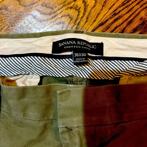 Banana Republic Emerson Chino Pants Olive Khakis Men's 36x30. - Picture 3 of 3